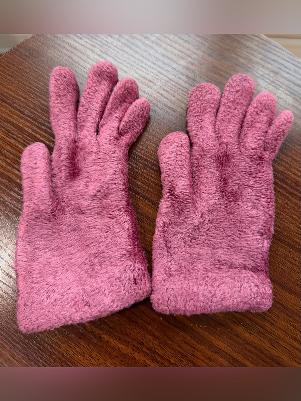 Cozy Plush Fuzzy Gloves in Mauve Pink
